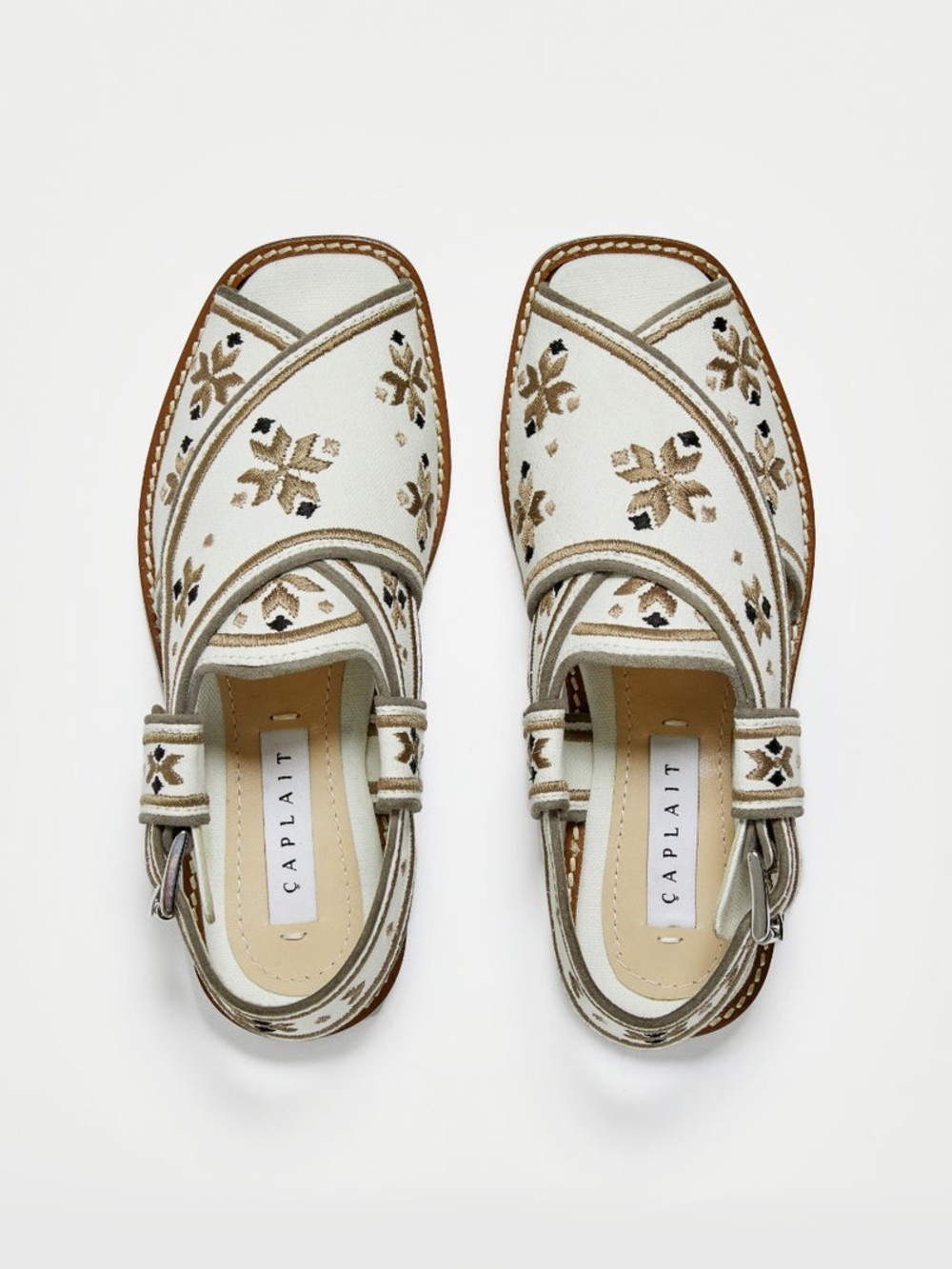 The Swati Handcrafted Peshawari Sandal by 
Çaplait - BRAND NEW